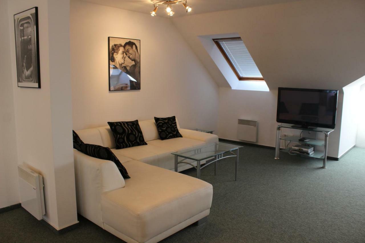 Apartman V Podskali ฮลูโบกา นาด เวิลตาวู ภายนอก รูปภาพ