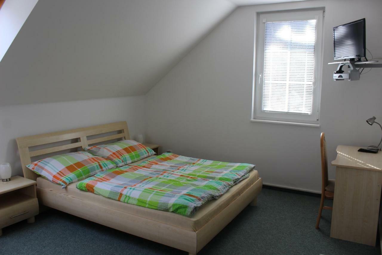 Apartman V Podskali ฮลูโบกา นาด เวิลตาวู ภายนอก รูปภาพ