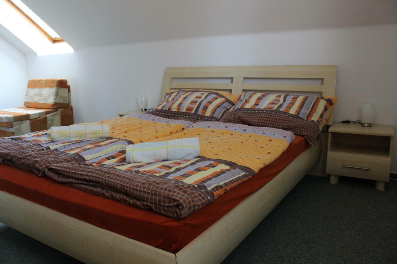 Apartman V Podskali ฮลูโบกา นาด เวิลตาวู ภายนอก รูปภาพ